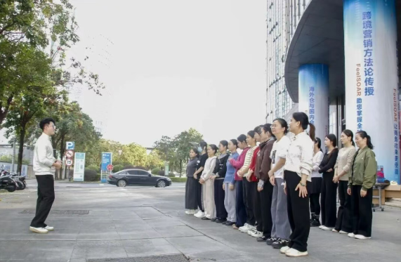 把“幸福”装进盲盒，把“大爱”写进春天：天缘绿2026团康暨尾牙超燃现场！